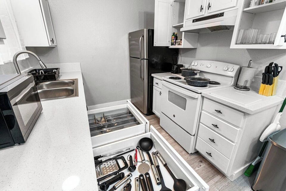 Kitchen With All Amenities