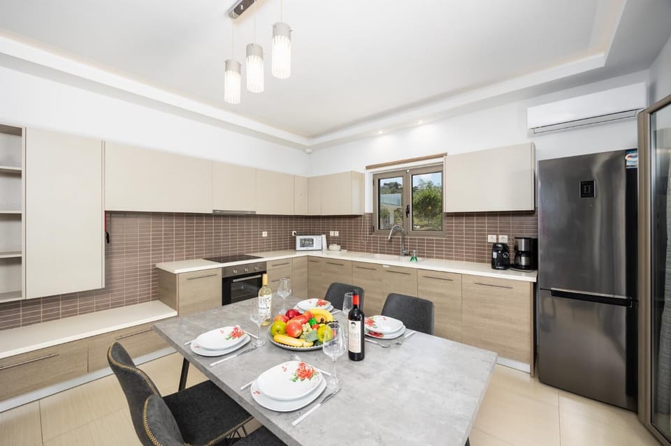 Equipped kitchen