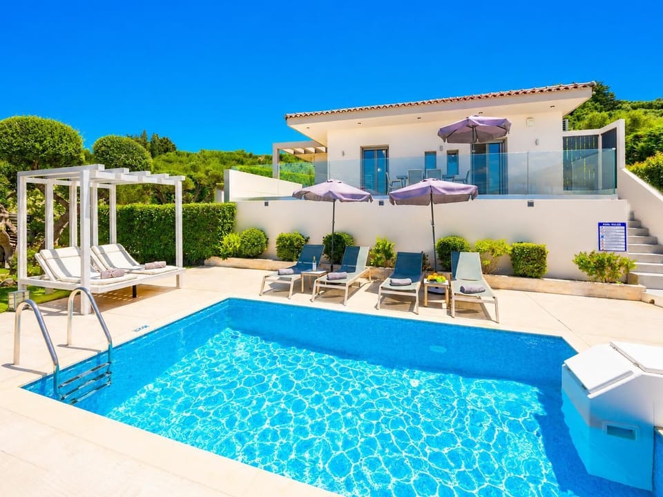 Beautiful villa with private pool and terrace