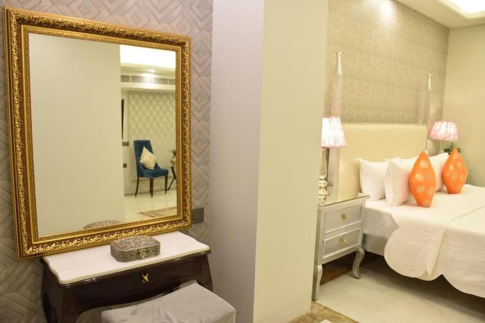 Deluxe Double or Twin Room | Desk, soundproofing, free WiFi, bed sheets