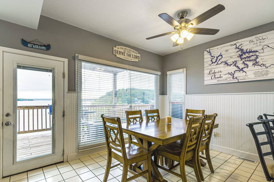 Dining Area | 1st Floor | Dishware/Flatware | Trash Bags/Paper Towels