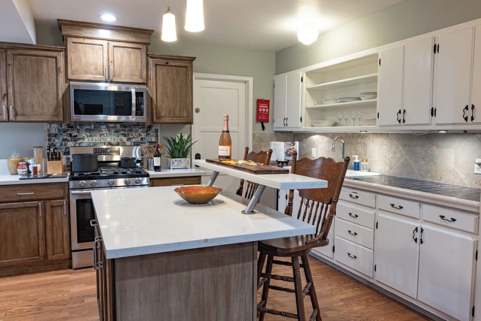  Everything you need for a seamless culinary experience awaits! ️