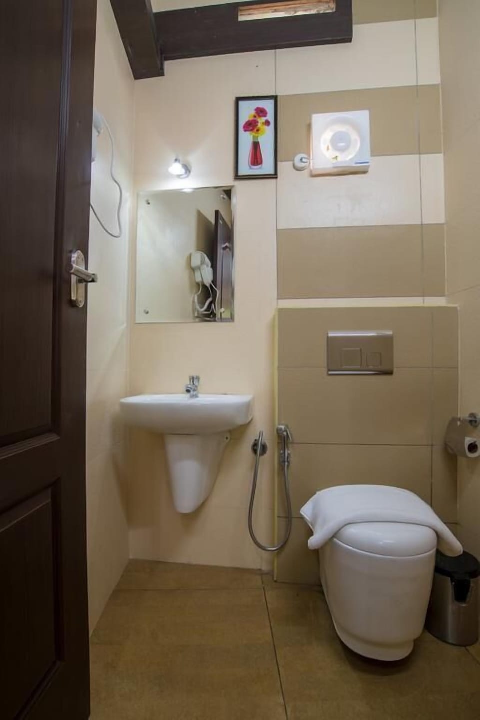 Gems9 Airport Hotel Hotel in Kochi