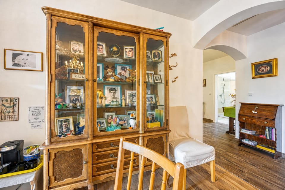 Family Apartment, 2 Bedrooms, 2 Bathrooms, Mountainside (Villa Salamander Suite - Garden & EV) | Interior