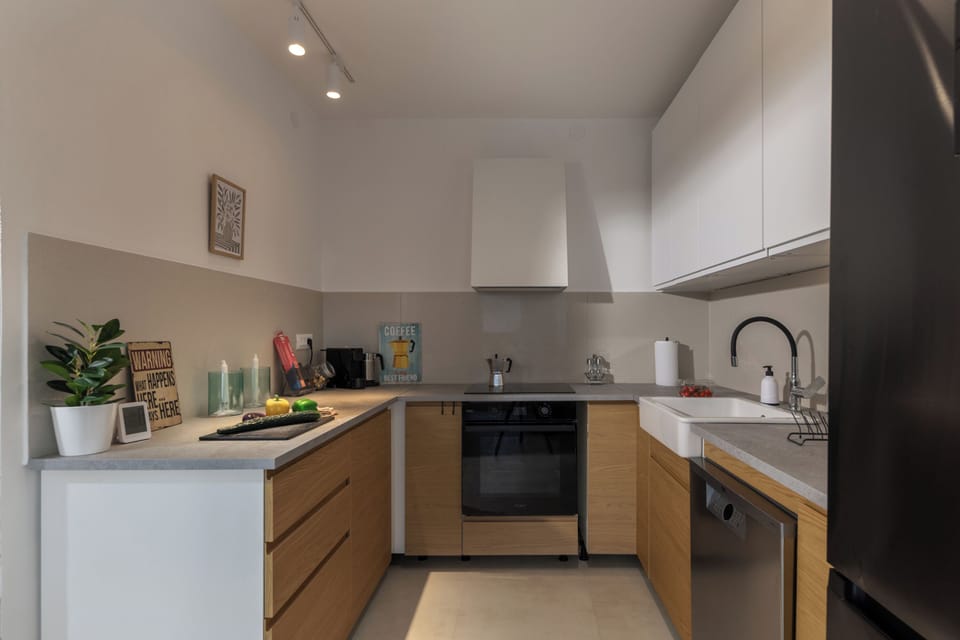 Family House, 4 Bedrooms, 2 Bathrooms, Sea Facing (Seafront Escape - 4BR Beachfront) | Private kitchen