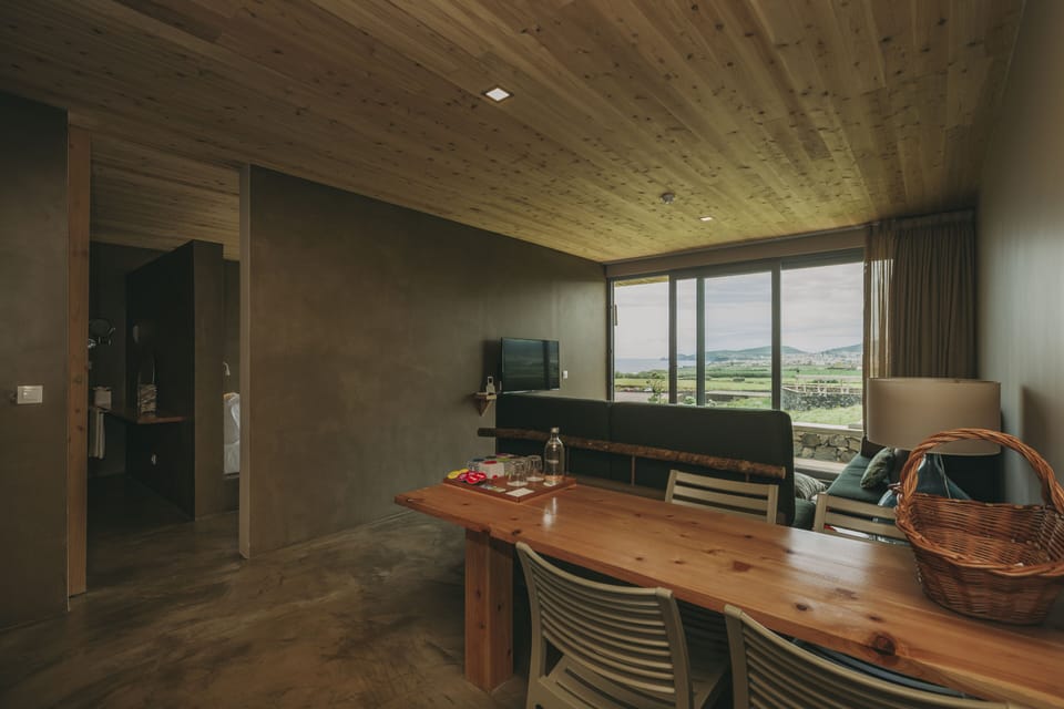 Superior Villa, 2 Bedrooms, Hot Tub, Partial Sea View | Living room | Flat-screen TV