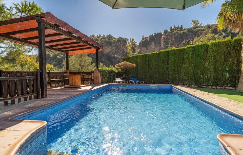 pool