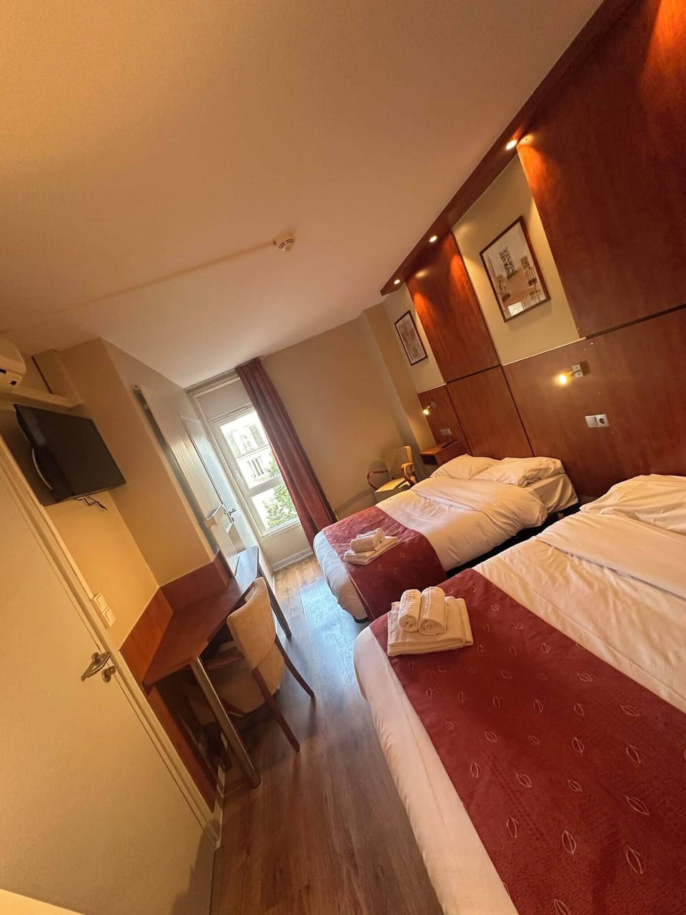 Family Quadruple Room, 2 Double Beds | Desk, laptop workspace, blackout drapes, soundproofing