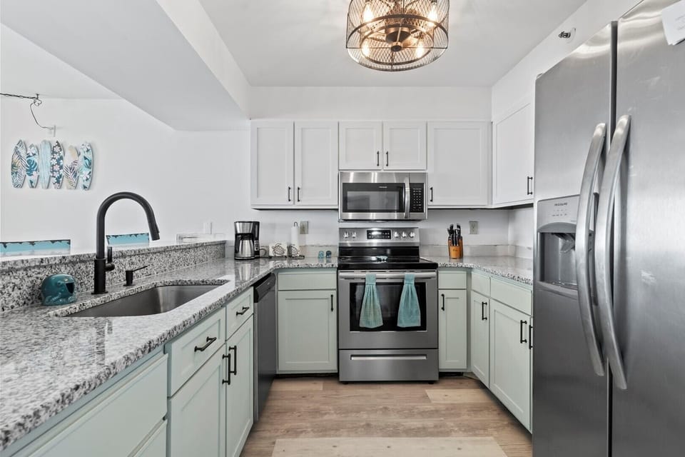 Kitchen & Appliances