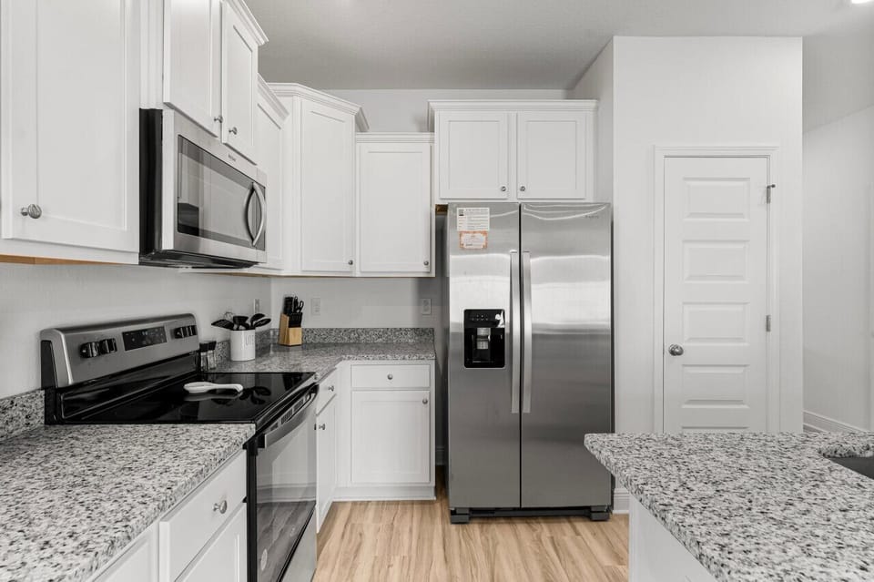 Modern Kitchen with Stainless Steel Appliances