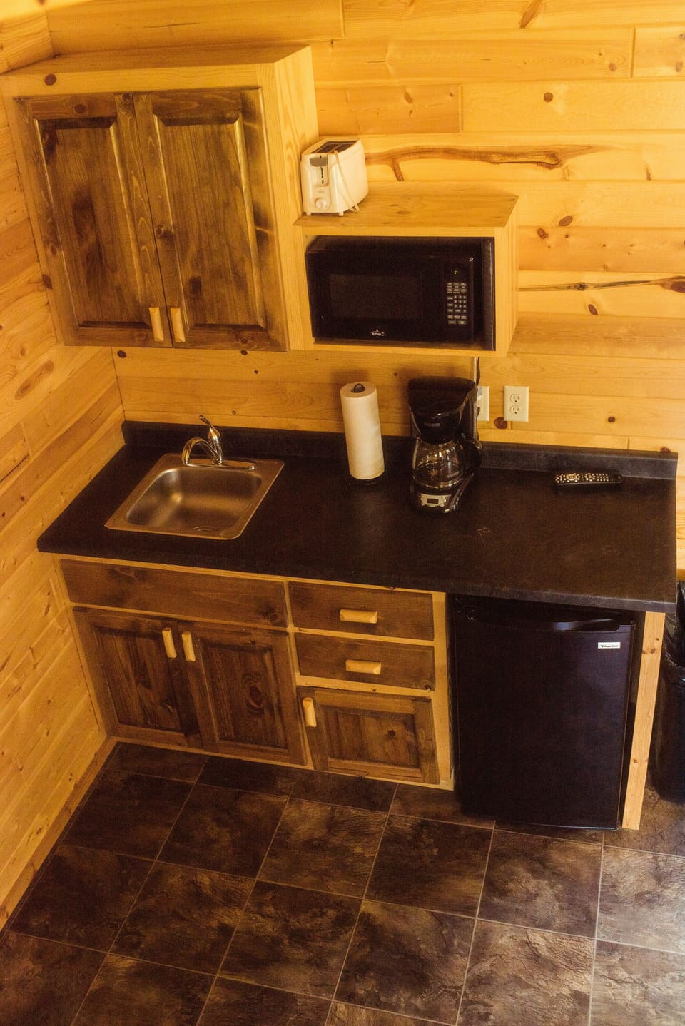 2 bedrooms, premium bedding, pillowtop beds, free WiFi