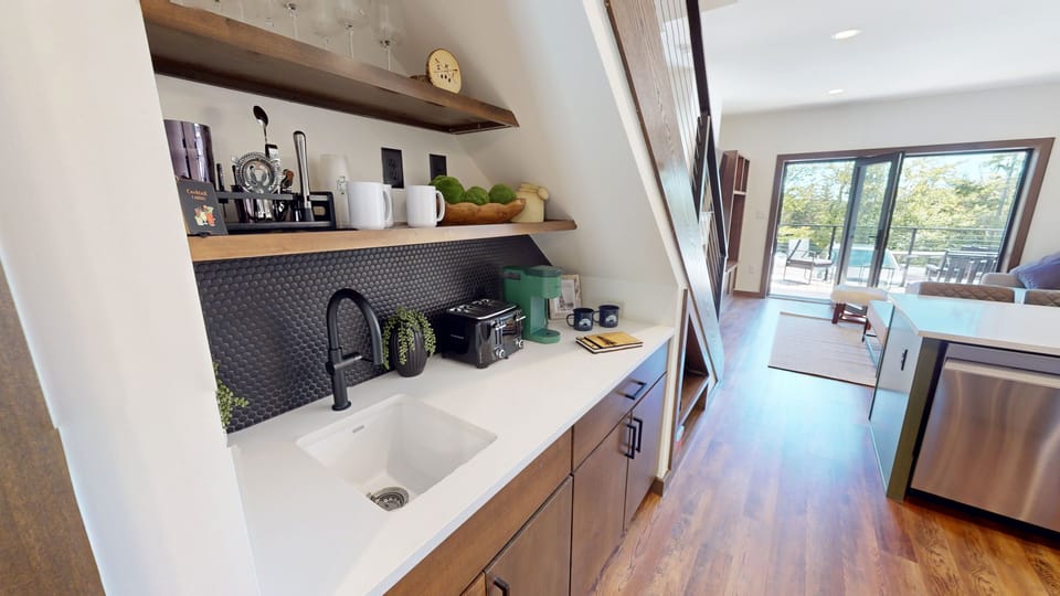 Indoors, Sink, Sink Faucet, Kitchen, Home Decor