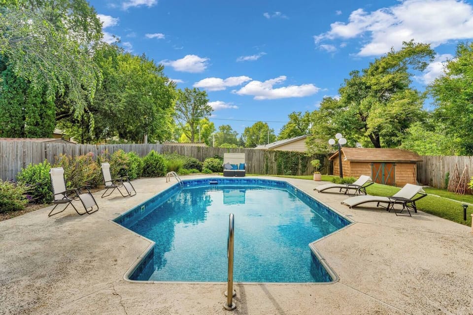 Pool (3)
