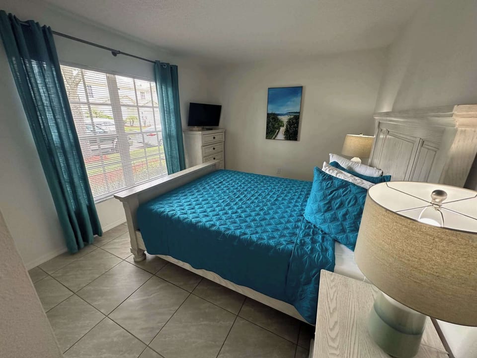 House, Multiple Beds, Pool Access, Golf View | 3 bedrooms, individually decorated, individually furnished, bed sheets