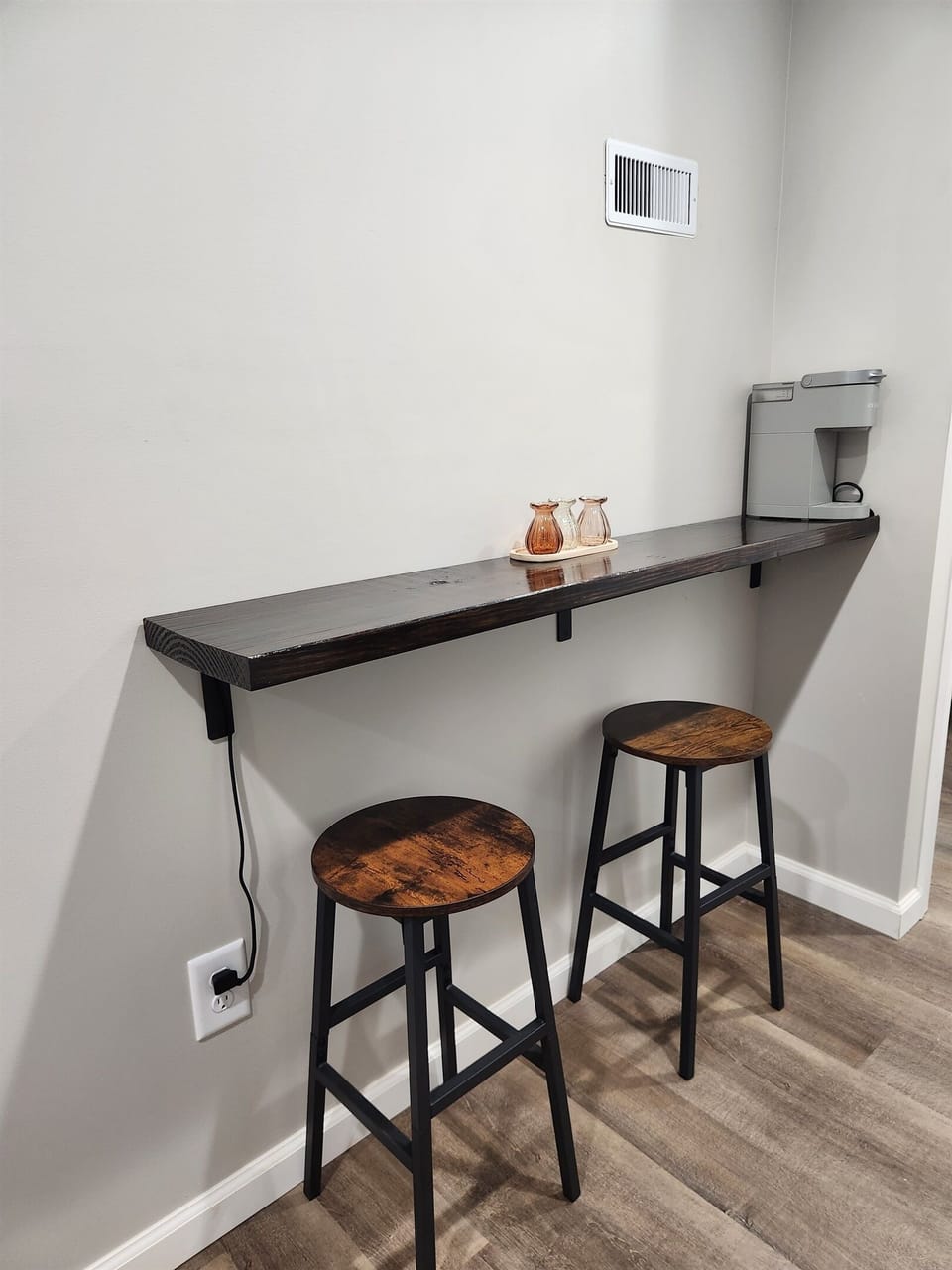Coffee/breakfast bar