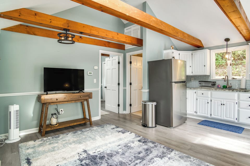Living Room | Smart TV | Top Floor
