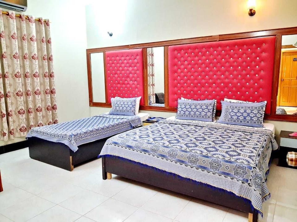 Minibar, bed sheets