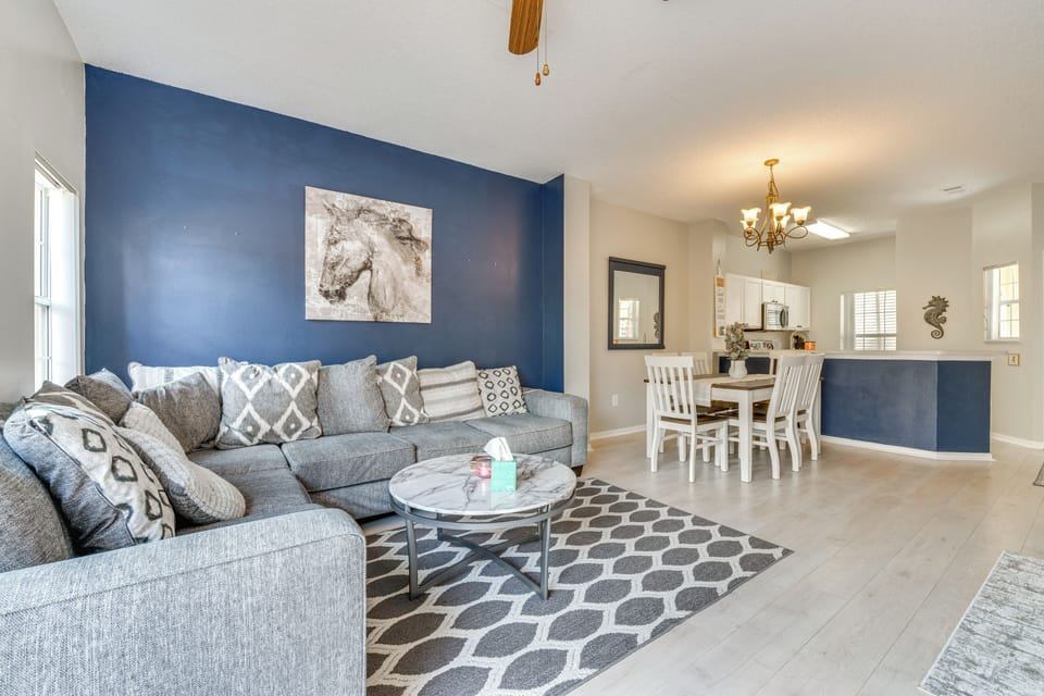 Apartment (3 Bedrooms) | Front of property