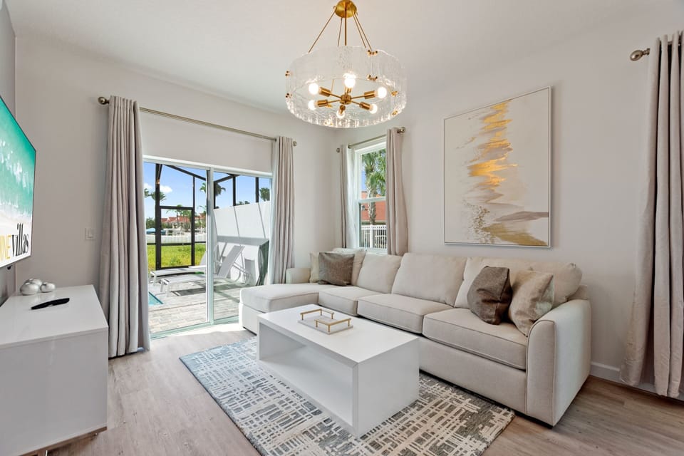 Townhome, 6 Bedrooms | Living area | Smart TV