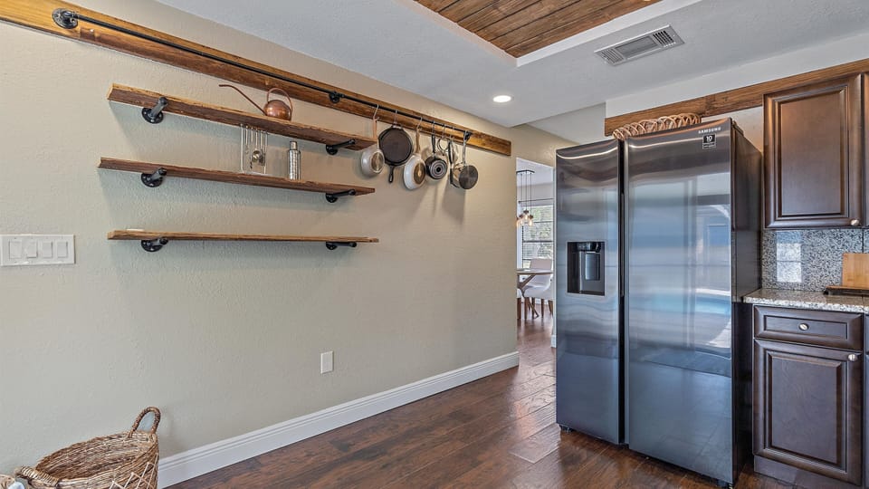 House, 3 Bedrooms | Private kitchen | Coffee/tea maker, fridge, oven, toaster