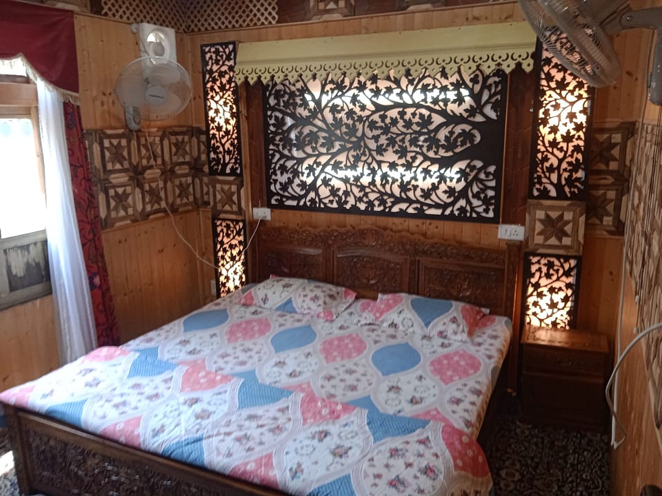 Double Room, Balcony | WiFi (free)