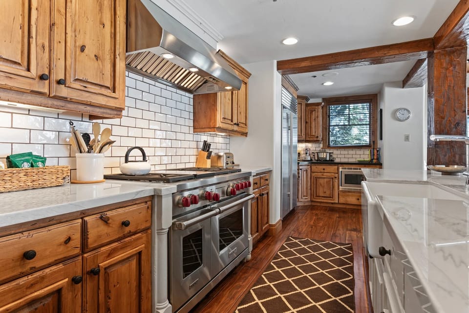 Indoors, Kitchen, Floor, Hardwood, Flooring