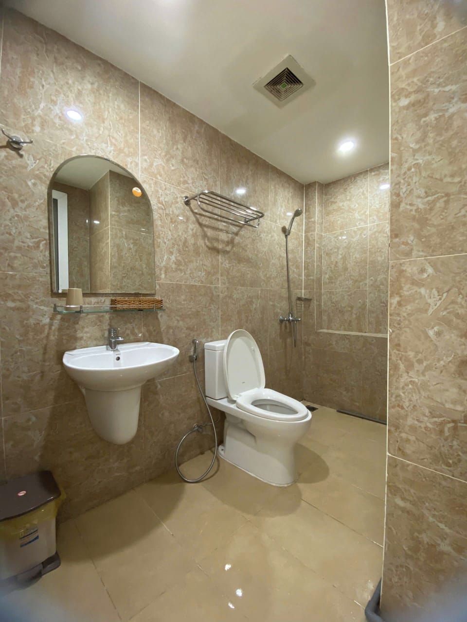 Family Room, City View | Bathroom | Slippers, towels, soap, shampoo