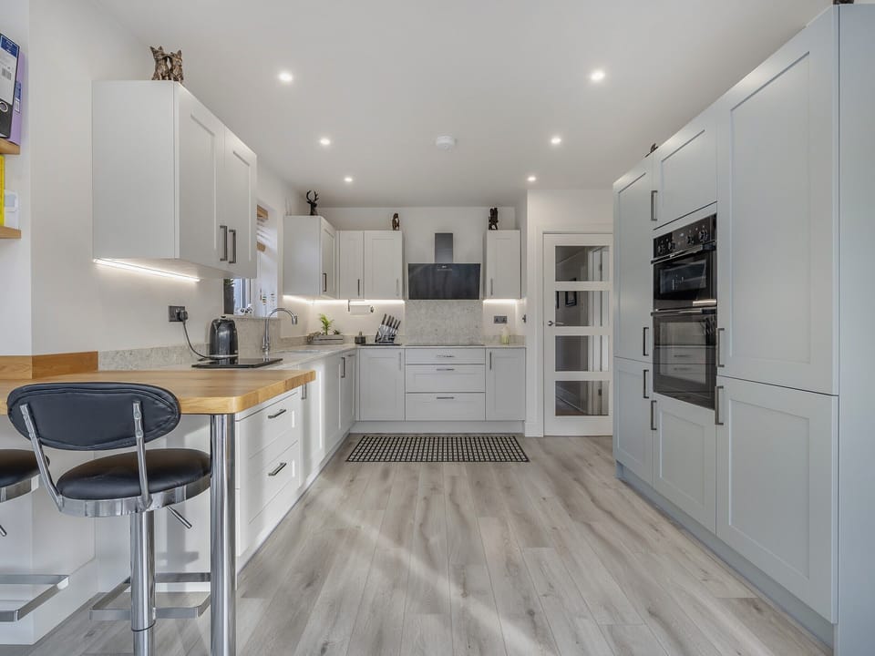 Kitchen | Garden View, Bournemouth