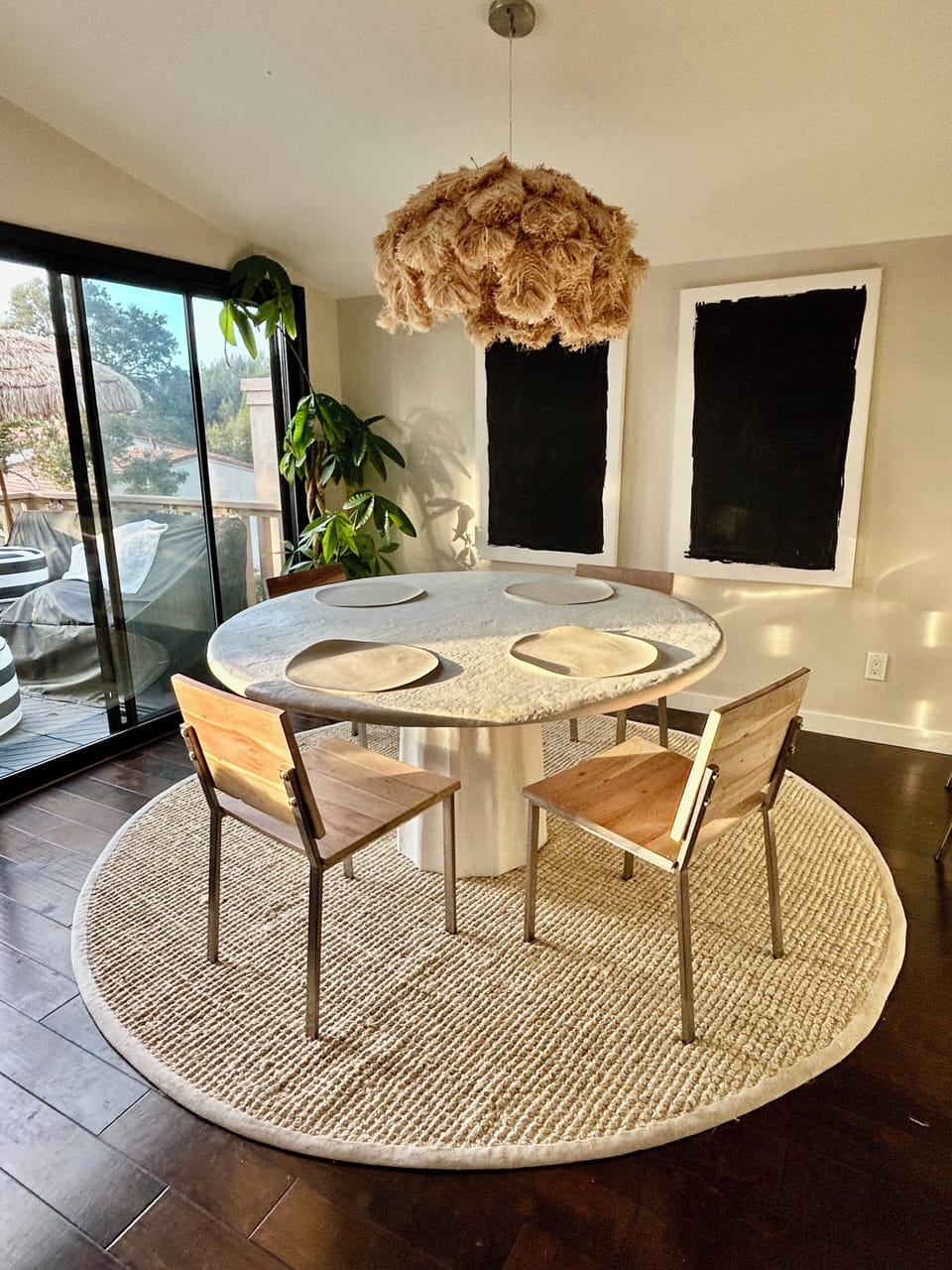 Dining area; room for 6