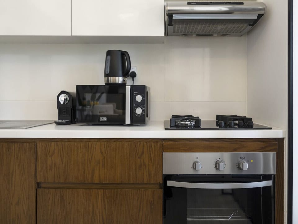 Fully Equipped Modern Kitchen