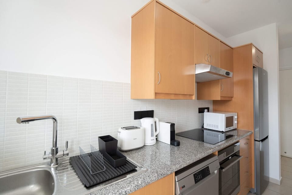 Fully Equipped Kitchen!