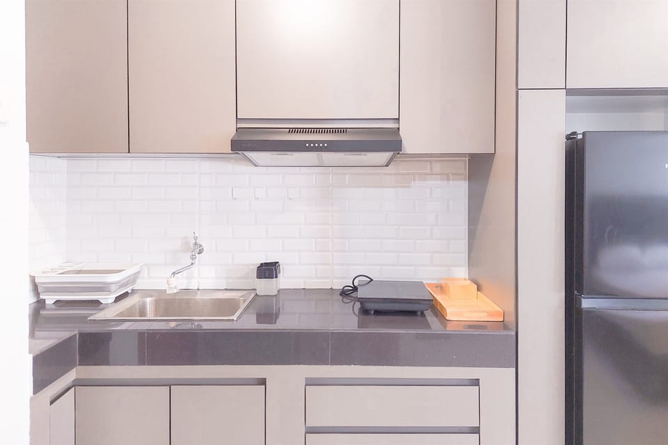 Deluxe Studio (queenbed) | Private kitchen