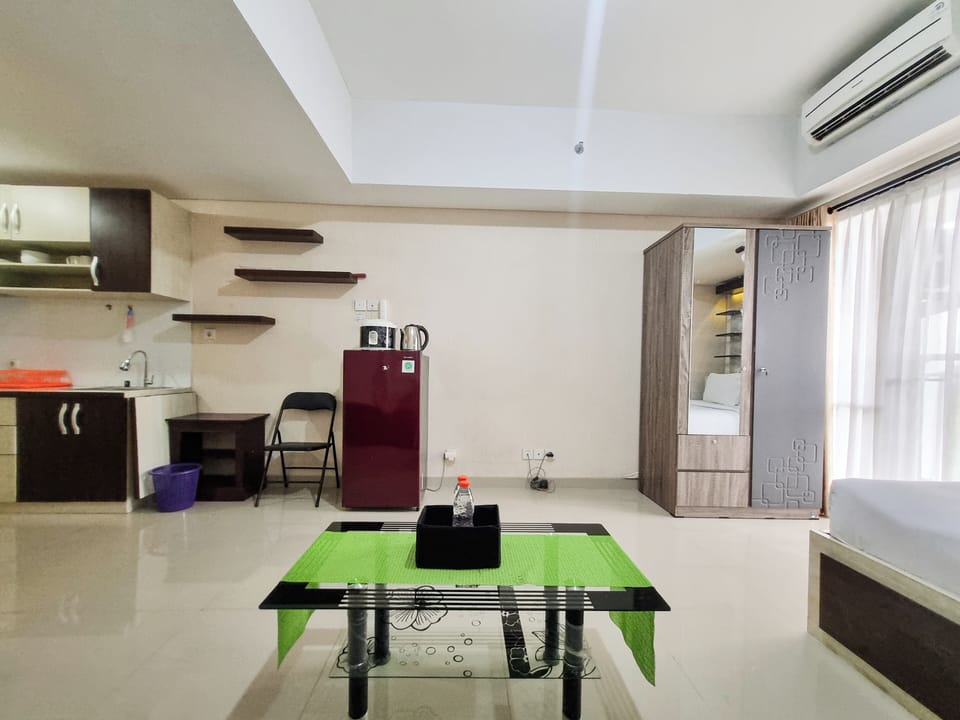 Deluxe Studio (kingbed) | Living area