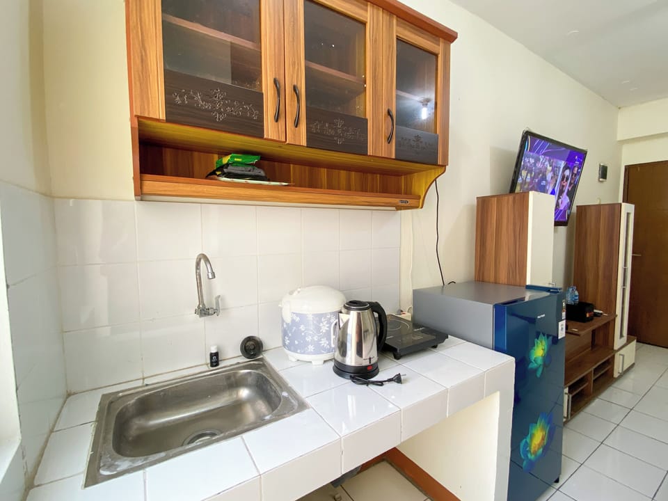 Deluxe Studio (kingbed) | Private kitchen