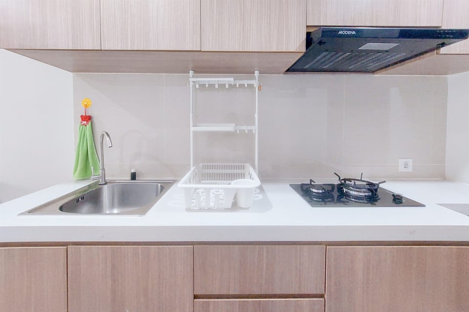 Deluxe Studio (queenbed) | Private kitchen