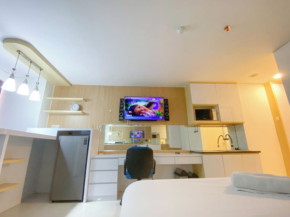 Deluxe Studio (kingbed) | WiFi (free), bed sheets