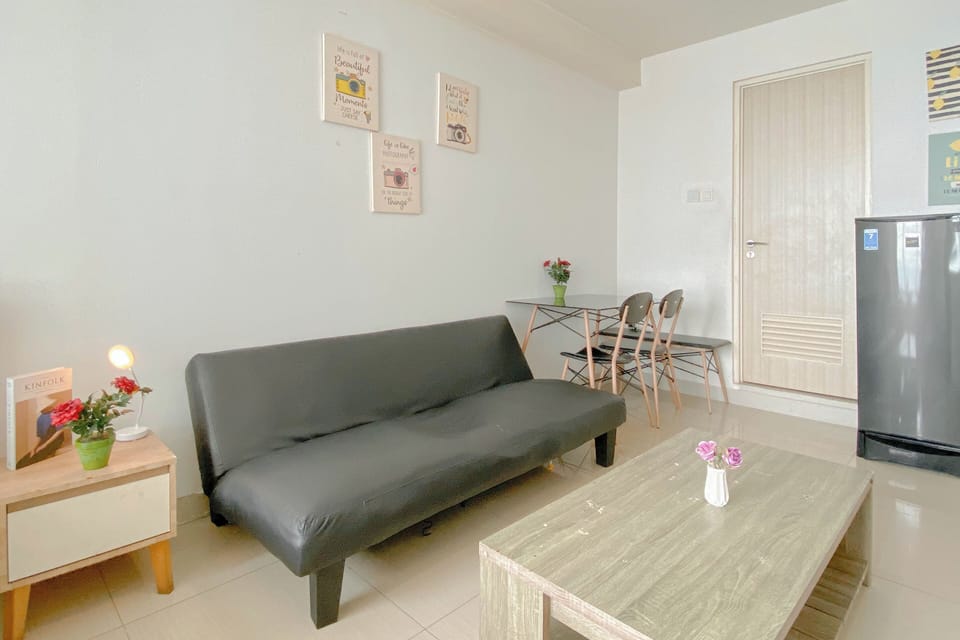 Deluxe Studio (queenbed) | Living area