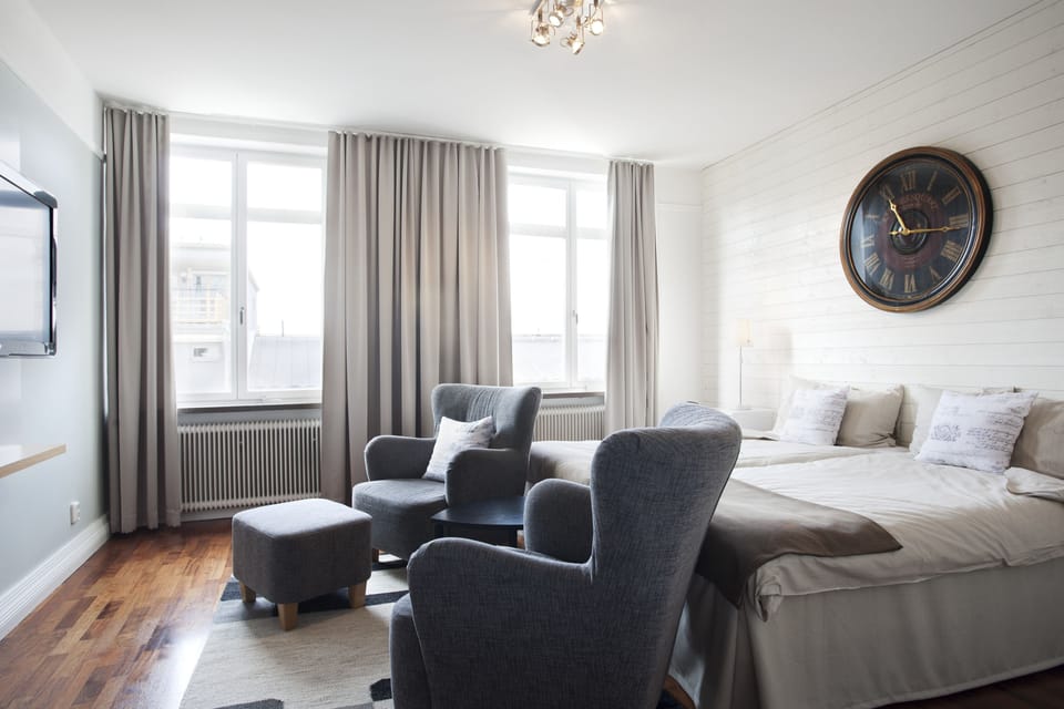 Superior Twin Room | Desk, cribs (free), rollaway beds (surcharge), WiFi (free)