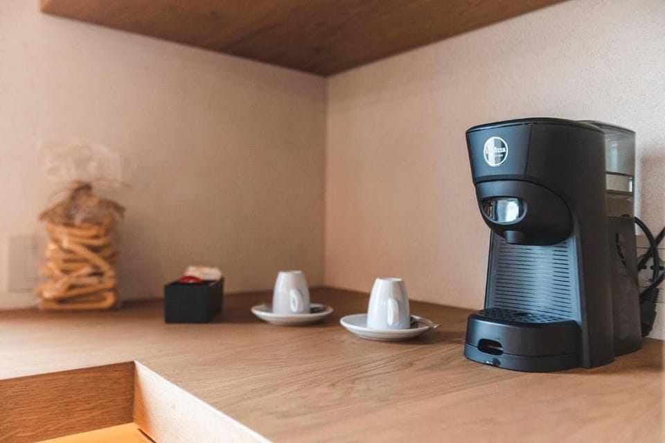 Deluxe Double Room | In-room safe, desk, soundproofing, WiFi (free)