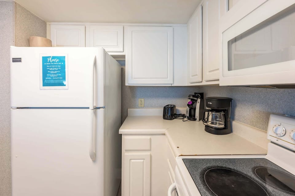 Fully Equipped Kitchen for Your Stay

