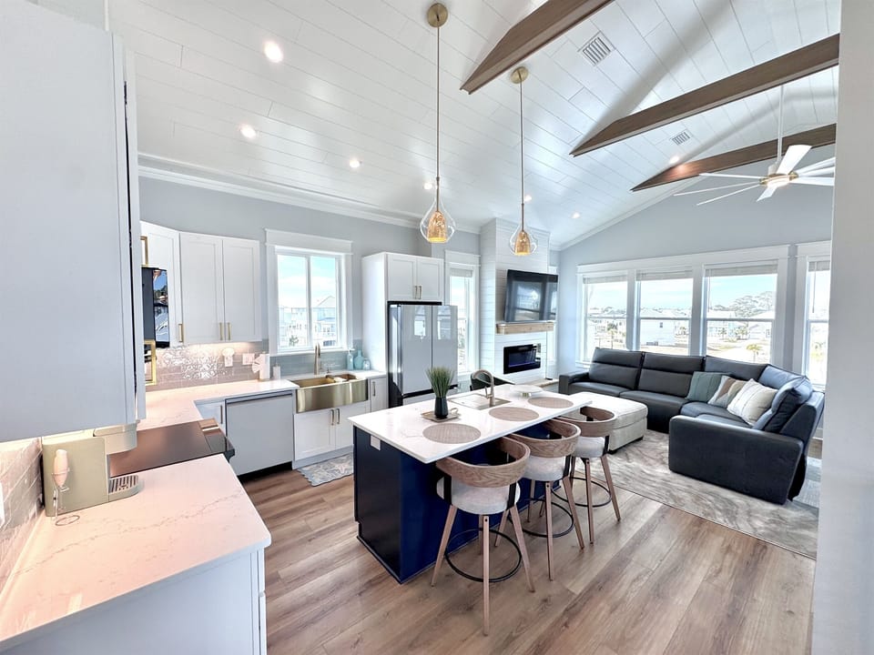 Beautiful Modern Open Floor Plan