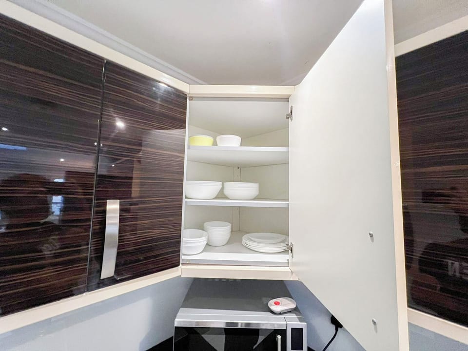 Lovely 4 Bedroom house with FREE Wi-Fi garden in Brondesbury Kilburn