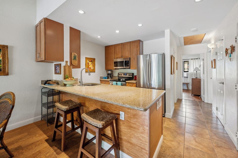 Fully stocked kitchen for your cooking pleasure.