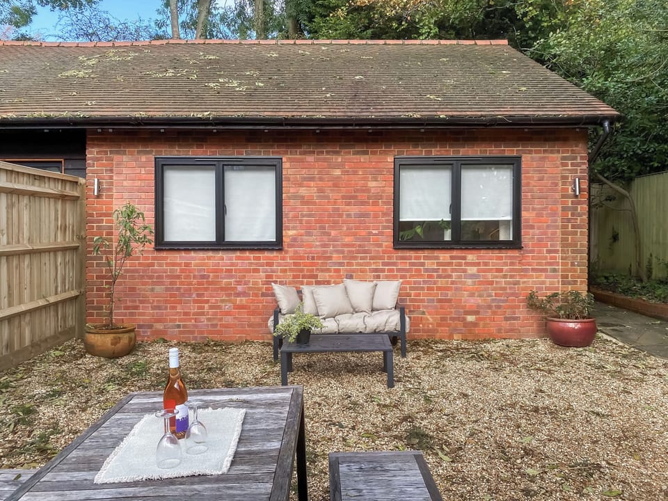 Exterior | Woodland Lodge, Great Missenden