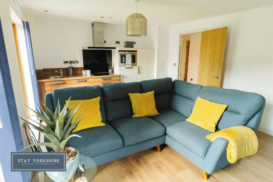 Economy Apartment, City View | Living area