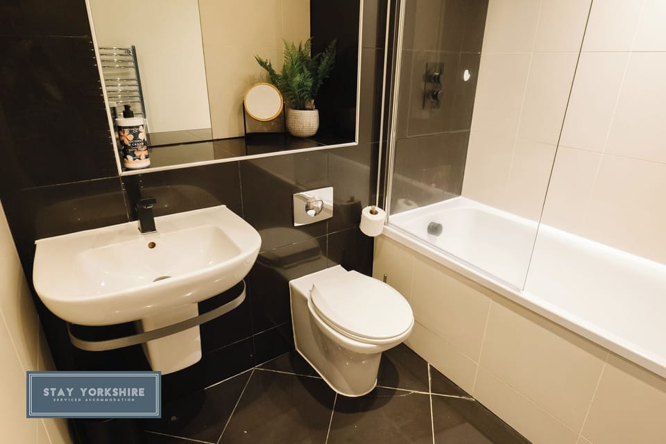 Economy Apartment, City View | Bathroom