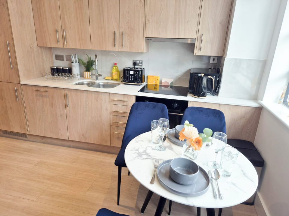 cozy Studio Apartment with Lift & FREE High-Speed Wi-Fi near Regent's Park
