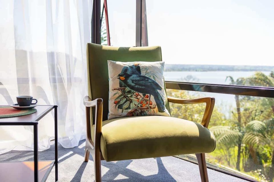 Lounge facing Lake Rotorua