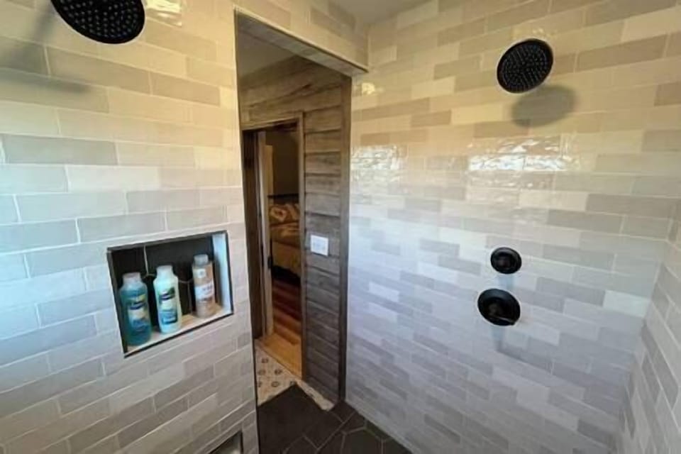 6f8419bf-8809-4d30-9211-79350a2541ae