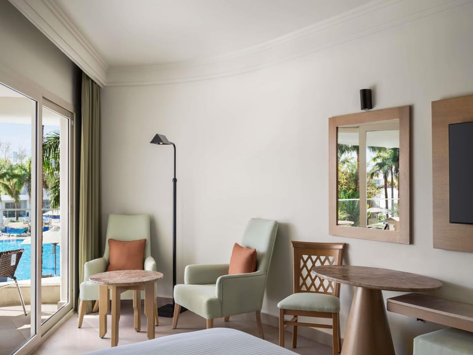 Minibar, in-room safe, desk, blackout drapes